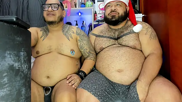 Snapshot of Latino_bigcock chatting on December 2024 07:38:02 AM Latino bigcock online show from December 2024 07:38:02 AM