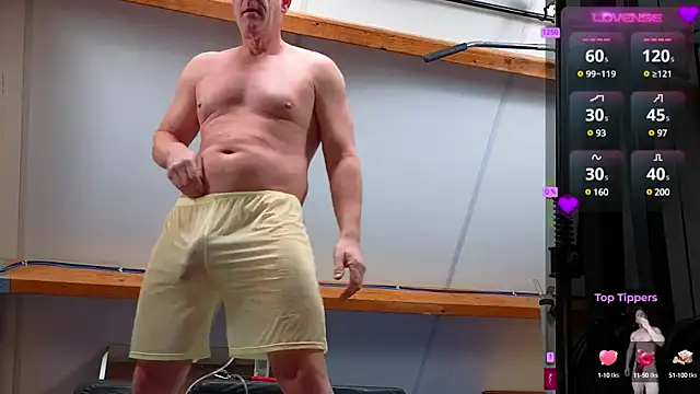 Snapshot of libo_horny_muscles chatting on January 2025 03:19:01 PM libo horny muscles online show from January 2025 03:19:01 PM