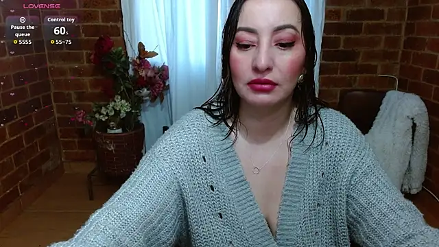 rashellroses22 online show from April 2026 10:57:02 AM