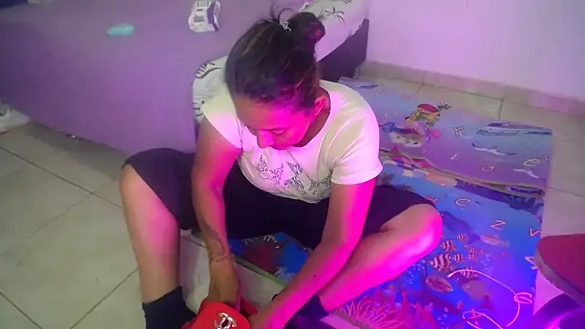 daleska ayala 1 online show from December 2024 08:51:01 PM