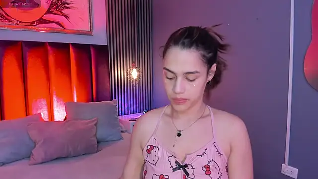 emily roberts1 online show from December 2025 12:22:02 PM