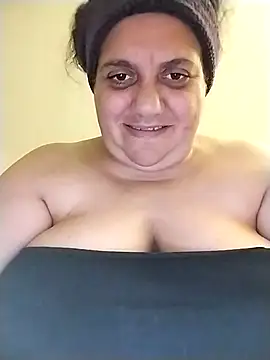 BustyBabyOfficial online show from November 2025 04:41:01 PM