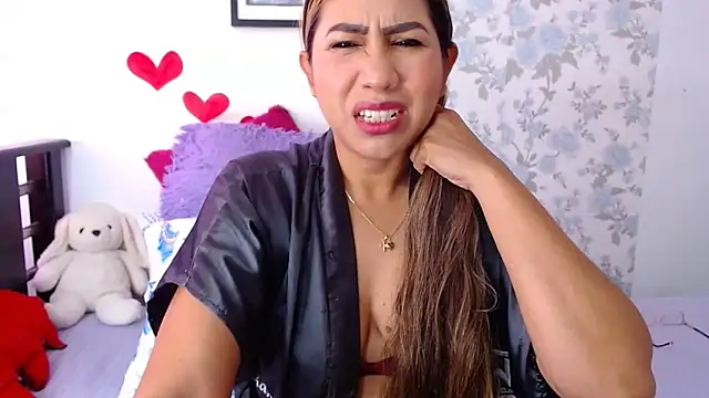 vanessa cute1 online show from June 2026 05:01:02 PM