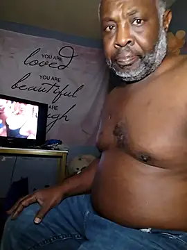 Snapshot of macnificent1fr chatting on February 2025 03:45:01 AM macnificent1fr online show from February 2025 03:45:01 AM