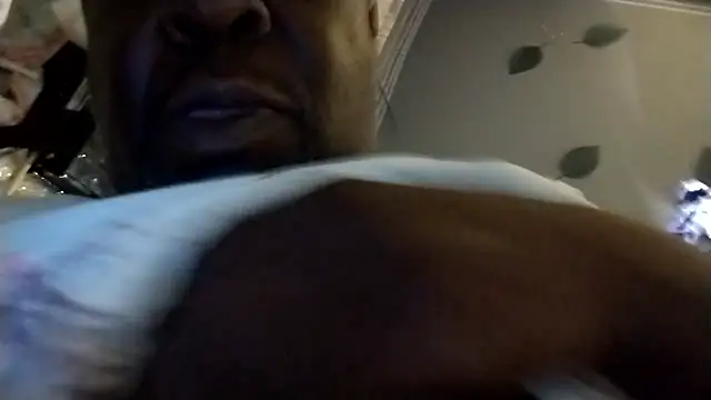 Snapshot of macnificent1fr chatting on September 2025 04:49:02 AM macnificent1fr online show from September 2025 04:49:02 AM