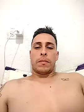 andresardila online show from December 2024 08:27:01 PM