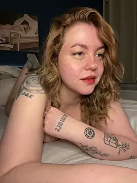 Snapshot of VictoriaLaFleur chatting on December 2024 09:33:01 PM VictoriaLaFleur online show from December 2024 09:33:01 PM