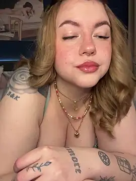Snapshot of VictoriaLaFleur chatting on January 2025 09:26:02 PM VictoriaLaFleur online show from January 2025 09:26:02 PM