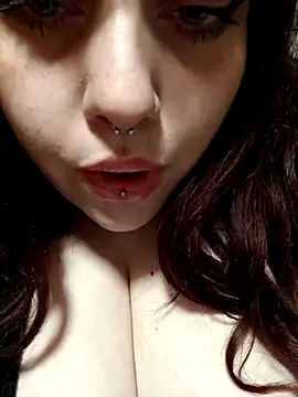 Snapshot of persefone97 chatting on March 2025 12:05:02 AM persefone97 online show from March 2025 12:05:02 AM