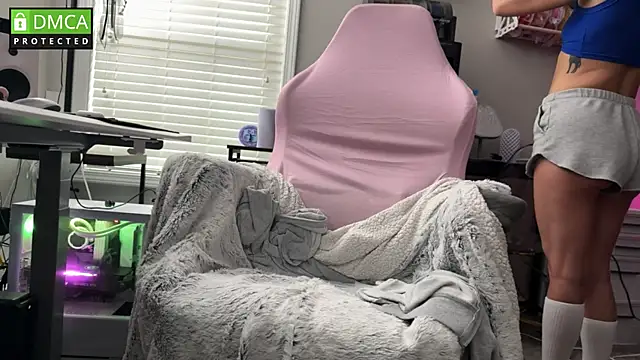 Cosmic Rose online show from October 2025 02:23:02 PM