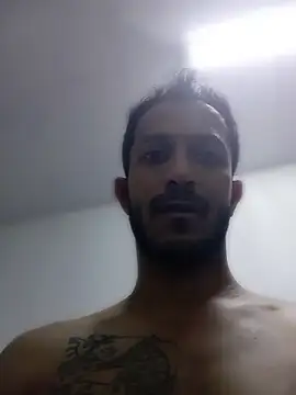 Snapshot of Antonio_shower_time chatting on June 2026 12:52:02 AM Antonio shower time online show from June 2026 12:52:02 AM