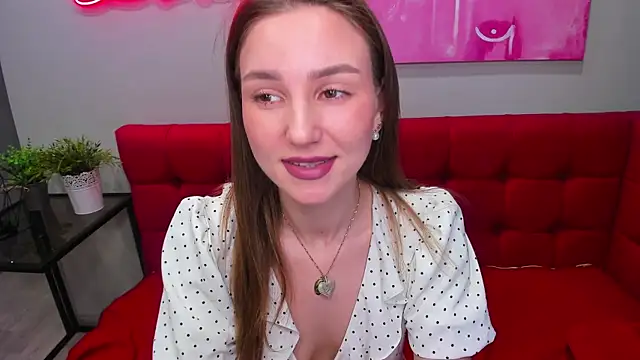 Inna Lovely online show from June 2026 01:33:01 AM