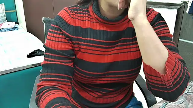 Snapshot of bhabhisexxy_880 chatting on December 2025 02:24:02 PM bhabhisexxy 880 online show from December 2025 02:24:02 PM