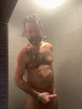 Snapshot of NYCLeatherBoi chatting on December 2024 03:38:02 PM NYCLeatherBoi online show from December 2024 03:38:02 PM