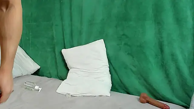 Georgearmwrestler online show from January 2025 04:33:01 PM