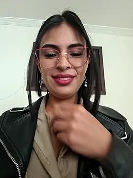 Astrid-- online show from May 2026 02:33:01 PM