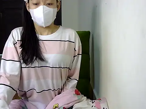 DA-EUN online show from December 2024 04:33:02 AM