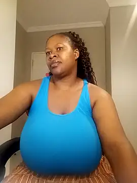 Snapshot of bustylisa1983 chatting on March 2025 07:07:02 AM bustylisa1983 online show from March 2025 07:07:02 AM