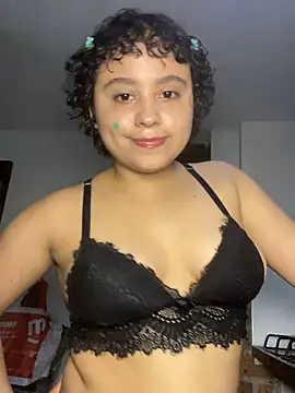 lou cute online show from May 2026 02:41:01 AM
