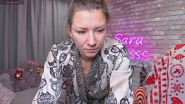 Snapshot of SarahCoksss chatting on December 2024 12:41:01 AM SarahCoksss online show from December 2024 12:41:01 AM