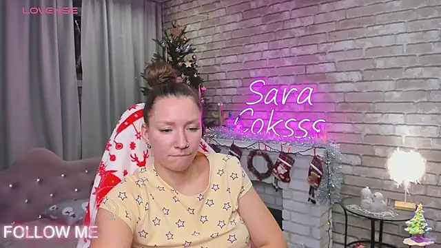 Snapshot of SarahCoksss chatting on January 2025 04:14:02 AM SarahCoksss online show from January 2025 04:14:02 AM