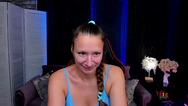 Snapshot of SarahCoksss chatting on November 2025 12:10:01 AM SarahCoksss online show from November 2025 12:10:01 AM