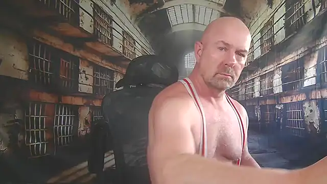 ManlyPrisonGuy online show from May 2026 02:11:01 PM