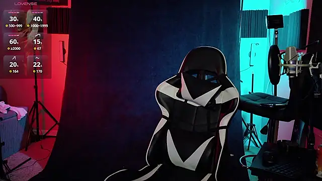 Snapshot of FiftyShadez chatting on January 2026 03:08:02 AM FiftyShadez online show from January 2026 03:08:02 AM