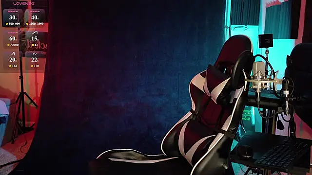 Snapshot of FiftyShadez chatting on February 2026 02:08:02 AM FiftyShadez online show from February 2026 02:08:02 AM