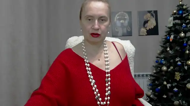 Snapshot of koroleva70 chatting on January 2025 06:27:02 PM koroleva70 online show from January 2025 06:27:02 PM