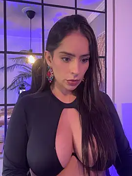 Mau White online show from August 2026 09:28:01 PM