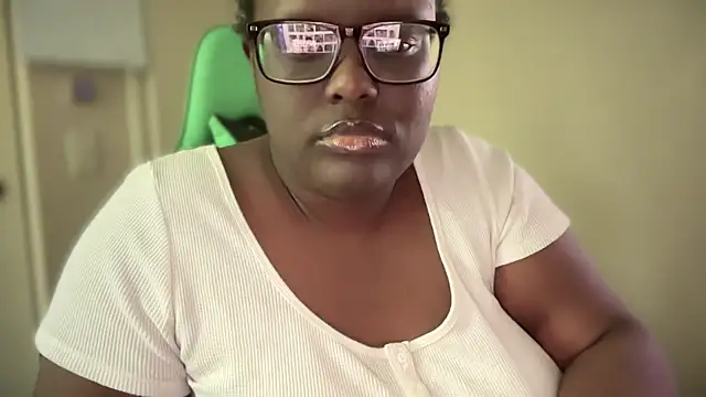 Yagurl  west online show from January 2025 05:14:01 AM