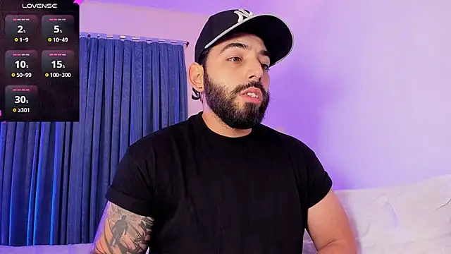 Snapshot of leo_thewolf_ chatting on October 2025 08:20:02 PM leo thewolf online show from October 2025 08:20:02 PM