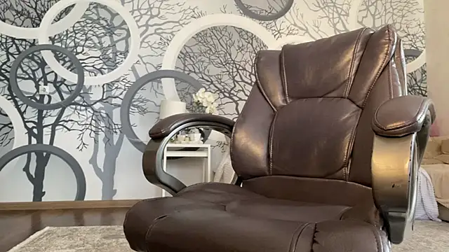 viviann evans online show from June 2026 12:59:02 AM
