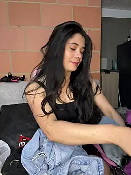 ambar-adaams online show from August 2026 02:33:02 AM