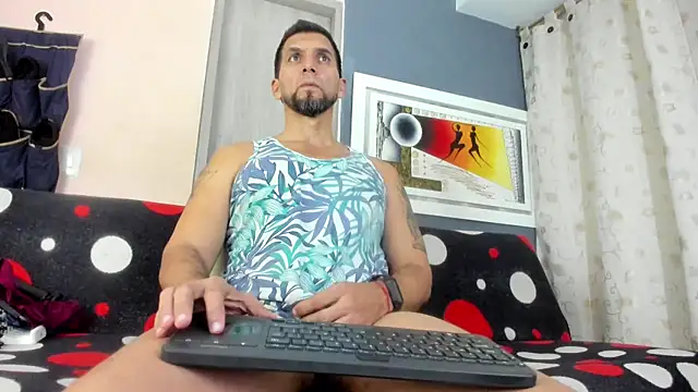 JULESLAKES online show from June 2026 11:40:02 PM
