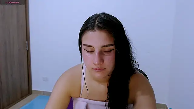 Snapshot of A_LittlePrinces chatting on January 2025 02:15:02 AM A LittlePrinces online show from January 2025 02:15:02 AM
