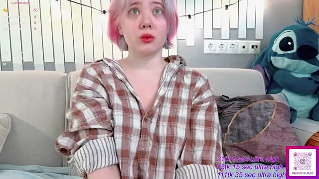   KawaiiYuki   online show from May 2026 03:45:02 AM