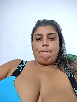 AlyDenalioficial online show from November 2025 03:46:01 PM