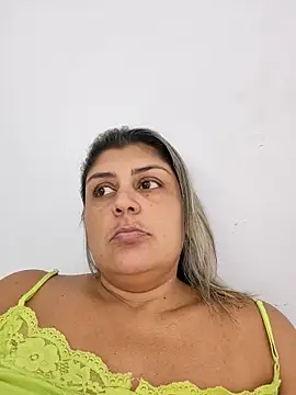 Snapshot of AlyDenalioficial chatting on April 2026 02:39:01 PM AlyDenalioficial online show from April 2026 02:39:01 PM