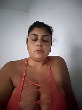 Snapshot of AlyDenalioficial chatting on May 2026 01:41:01 PM AlyDenalioficial online show from May 2026 01:41:01 PM