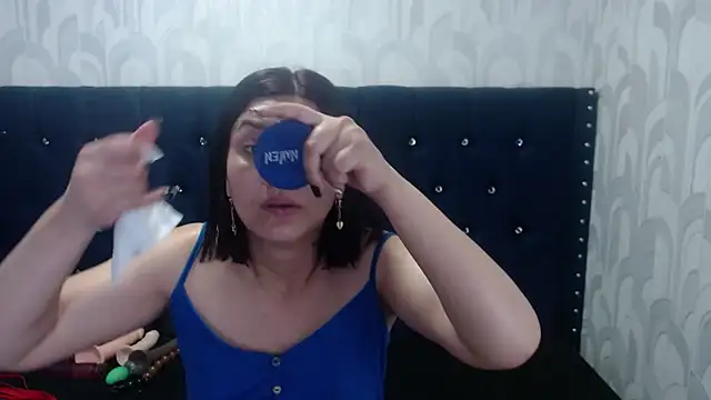 AdaFawxx online show from January 2025 04:06:01 PM