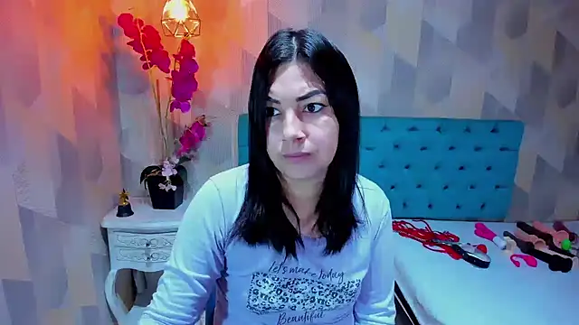 AdaFawxx online show from February 2026 04:39:01 AM