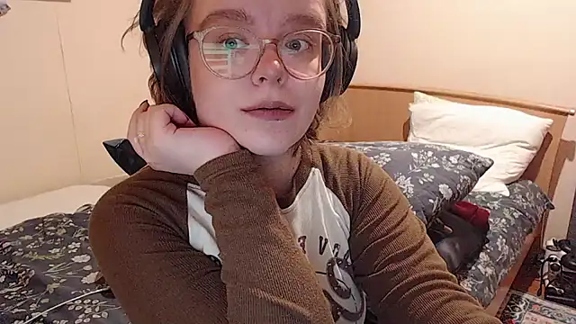 Snapshot of Chmiri_cb chatting on November 2025 01:43:01 PM Chmiri cb online show from November 2025 01:43:01 PM