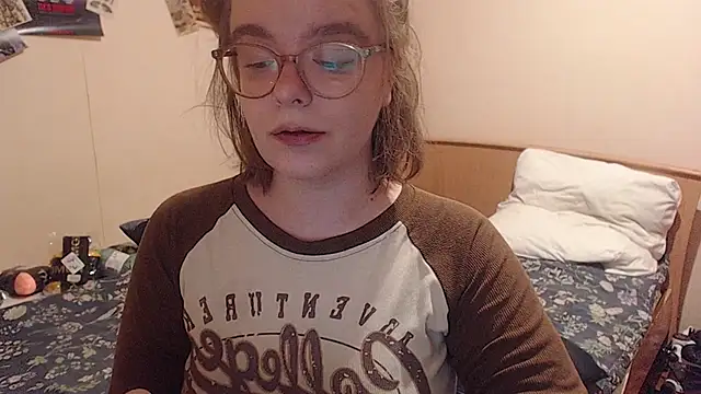 Snapshot of Chmiri_cb chatting on December 2025 02:57:02 PM Chmiri cb online show from December 2025 02:57:02 PM