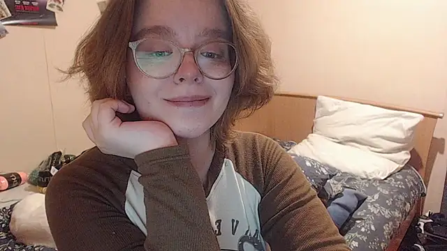 Snapshot of Chmiri_cb chatting on December 2025 04:03:02 PM Chmiri cb online show from December 2025 04:03:02 PM