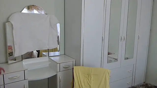 Zoro1999 online show from December 2024 11:08:02 AM