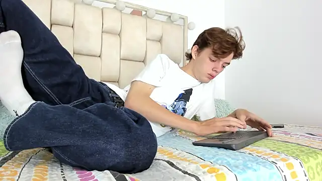 Snapshot of daniel_hot03 chatting on November 2025 01:35:02 PM daniel hot03 online show from November 2025 01:35:02 PM