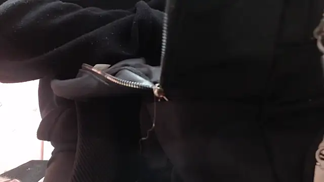 Snapshot of nadescomthxx chatting on October 2025 03:46:02 PM nadescomthxx online show from October 2025 03:46:02 PM