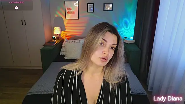 LancasterLady online show from November 2025 12:39:02 PM